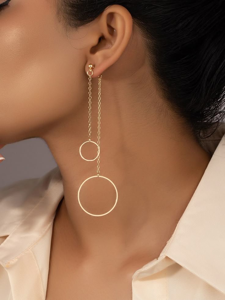 Home boucle d'oreille à détail rond